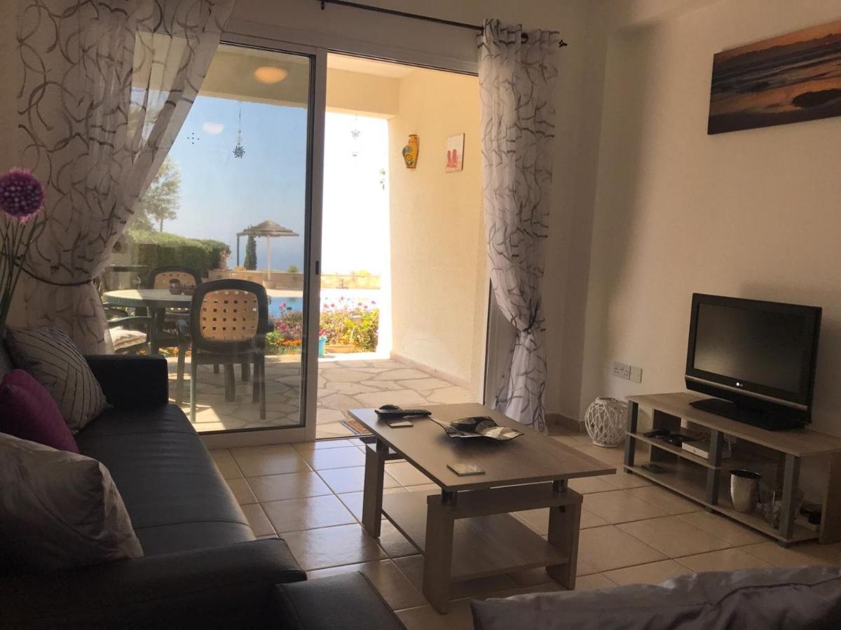 Tala Hills Sea View Apartment Paphos Exterior photo