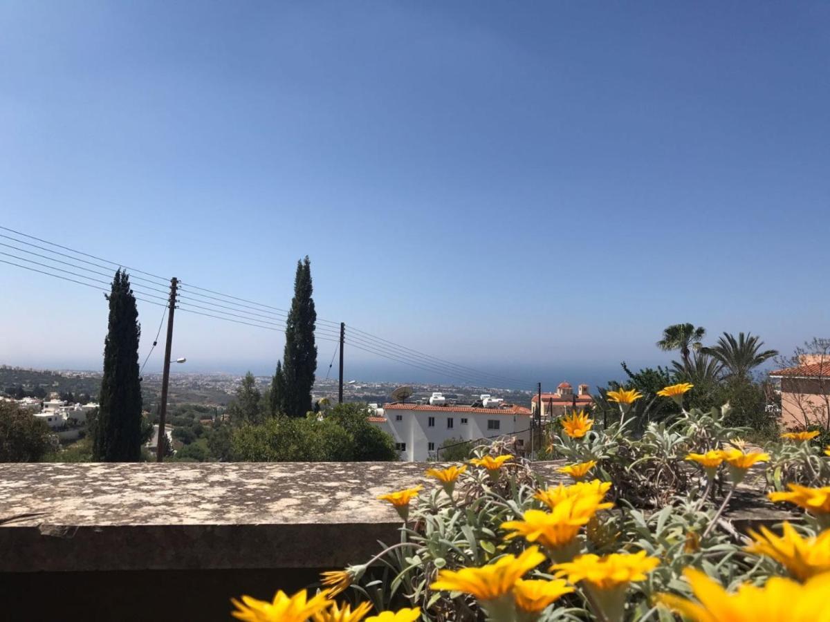 Tala Hills Sea View Apartment Paphos Exterior photo